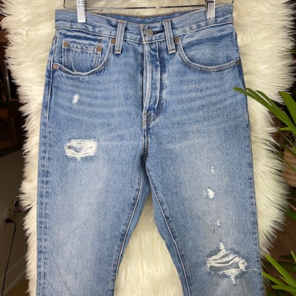 Levi's • 501 Skinny Jean • 26x28